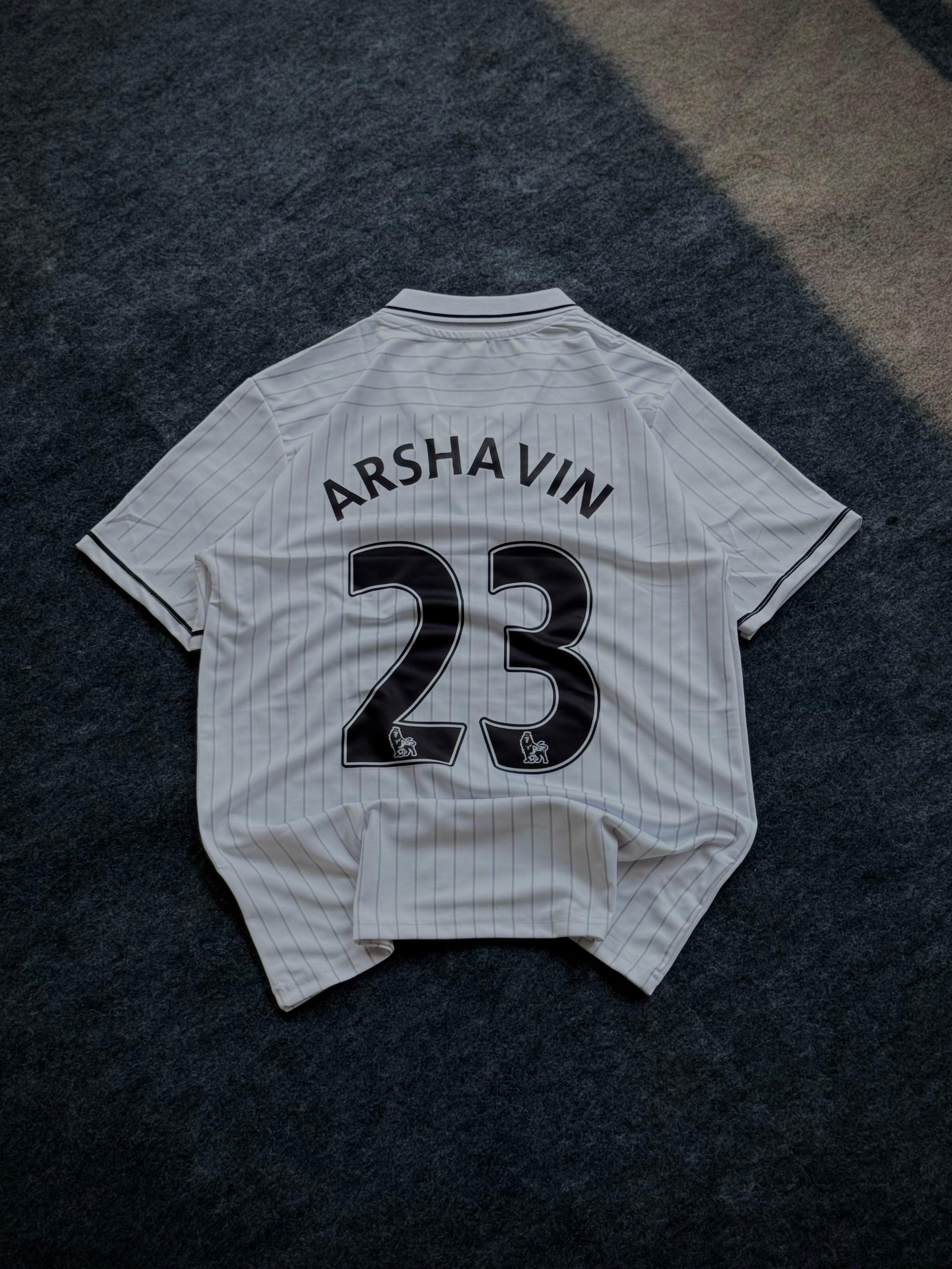 Arsenal 2009-10 third jersey.