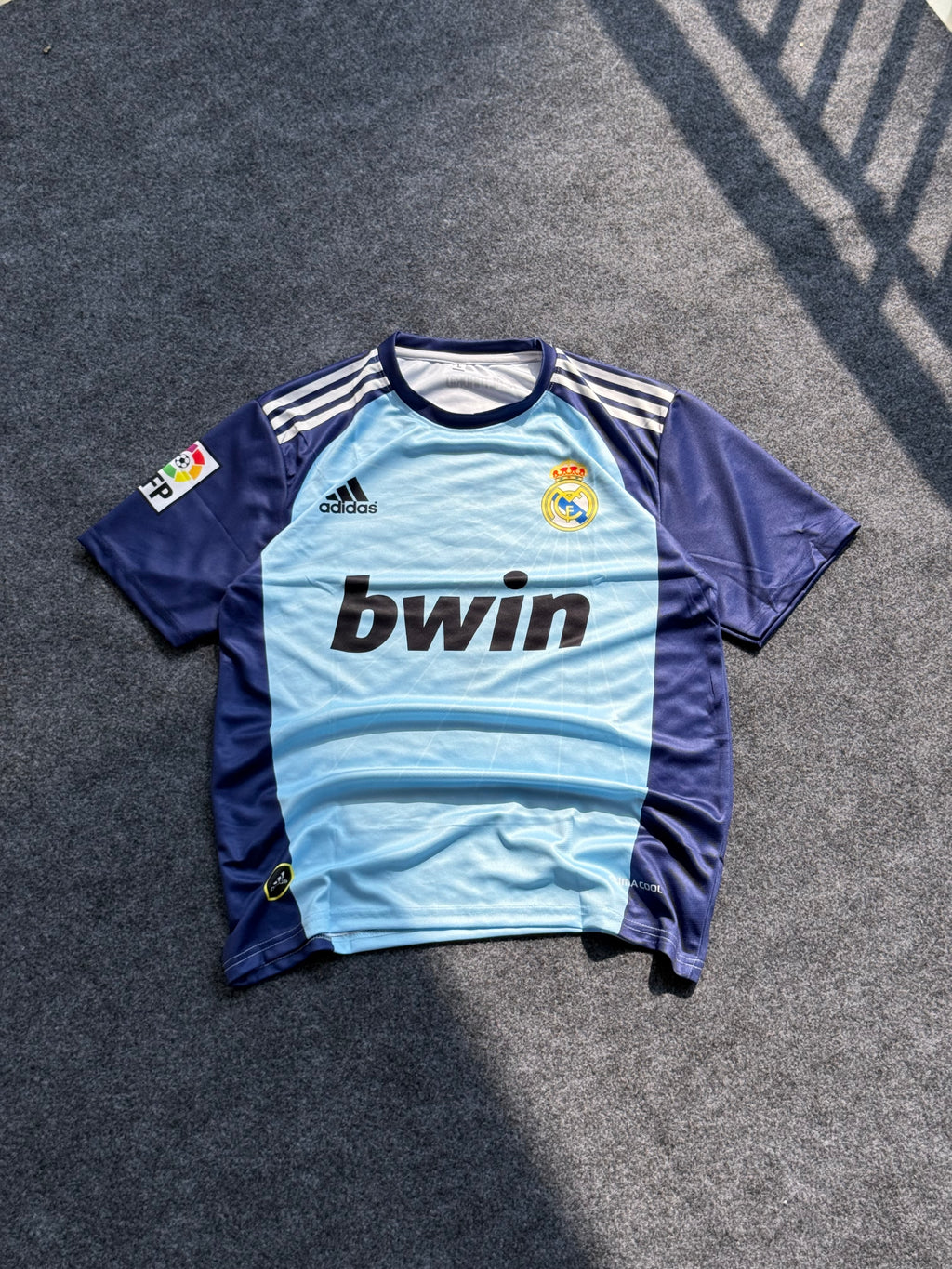 Real Madrid third jersey