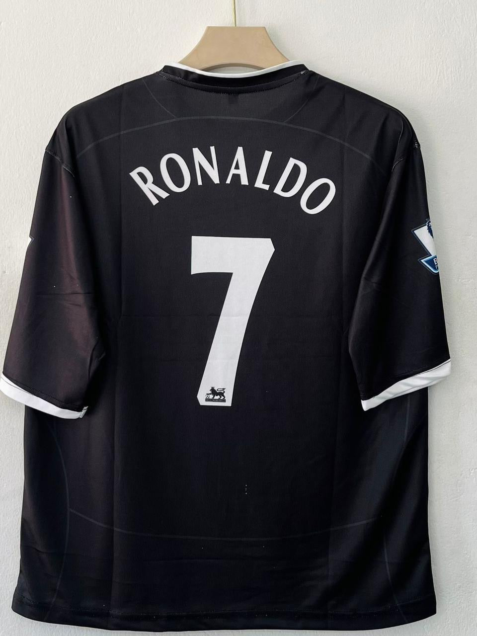 Manchester United 2003-05 away