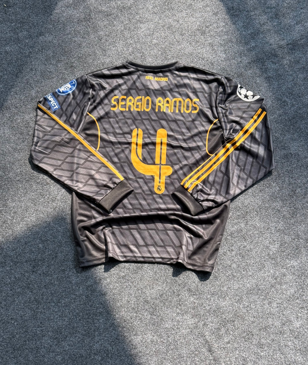 Adidas Real Madrid 2011-12 away long-sleeve football jersey