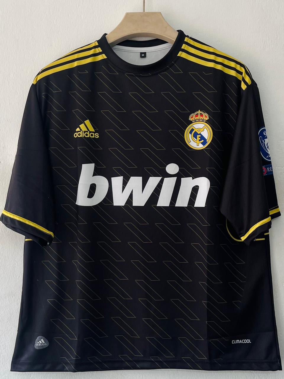 Adidas Real Madrid 2011-12 away kit
