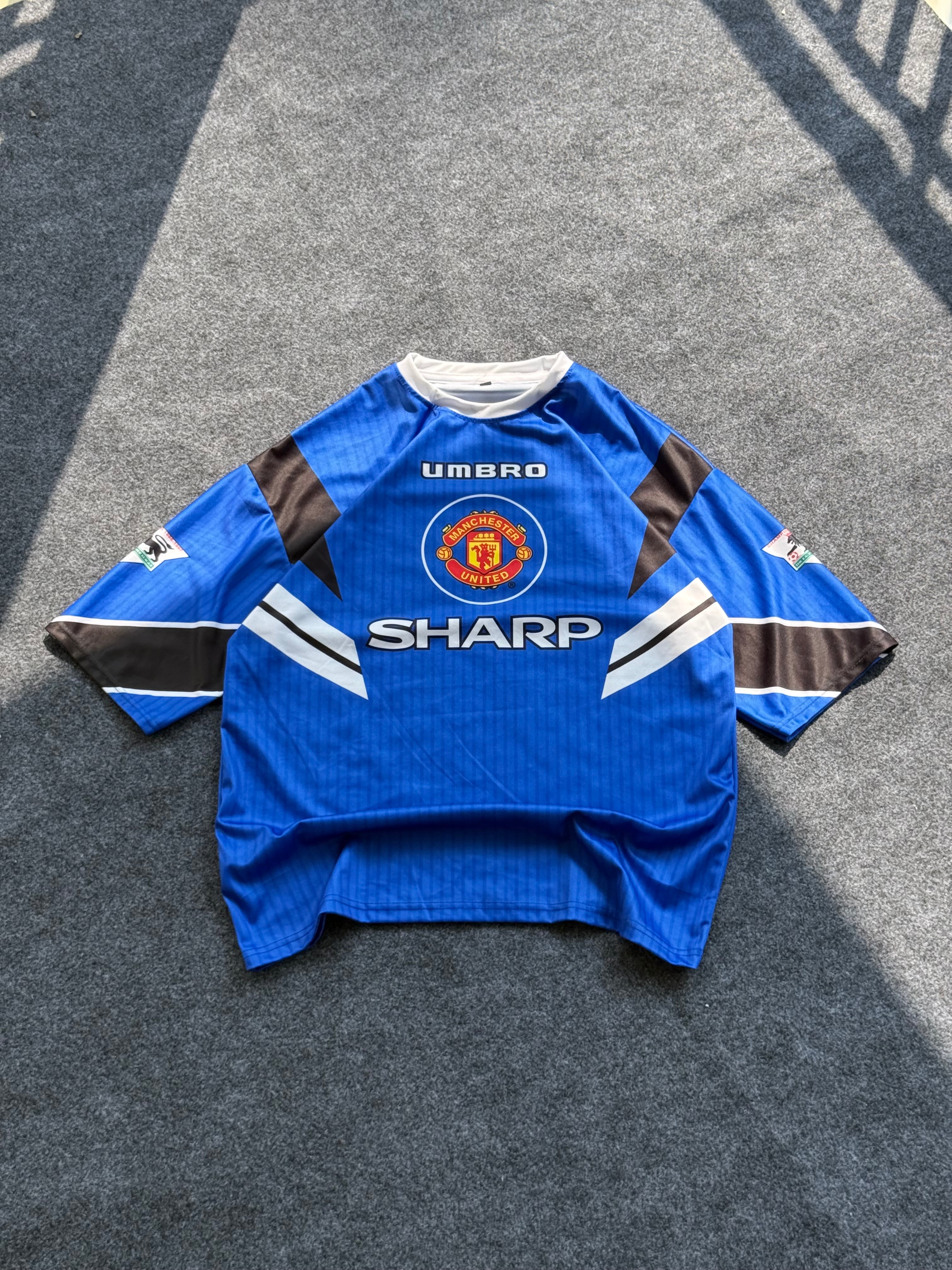 1996-98 Manchester United – Jersey Orbit