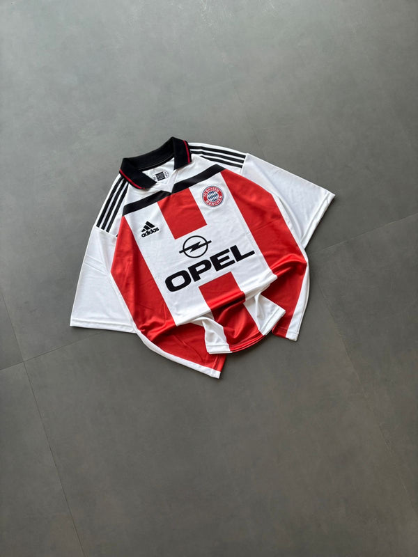 Adidas Bayern Munich 2000-2001 away