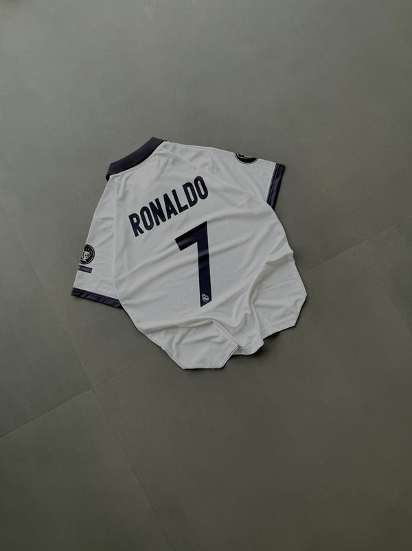 Real Madrid 2016-17  home jersey.