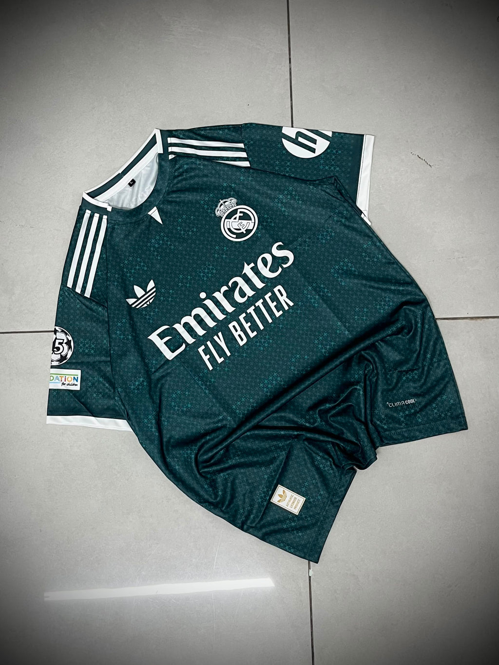 Real Madrid 2026-27 away jersey Mbappe