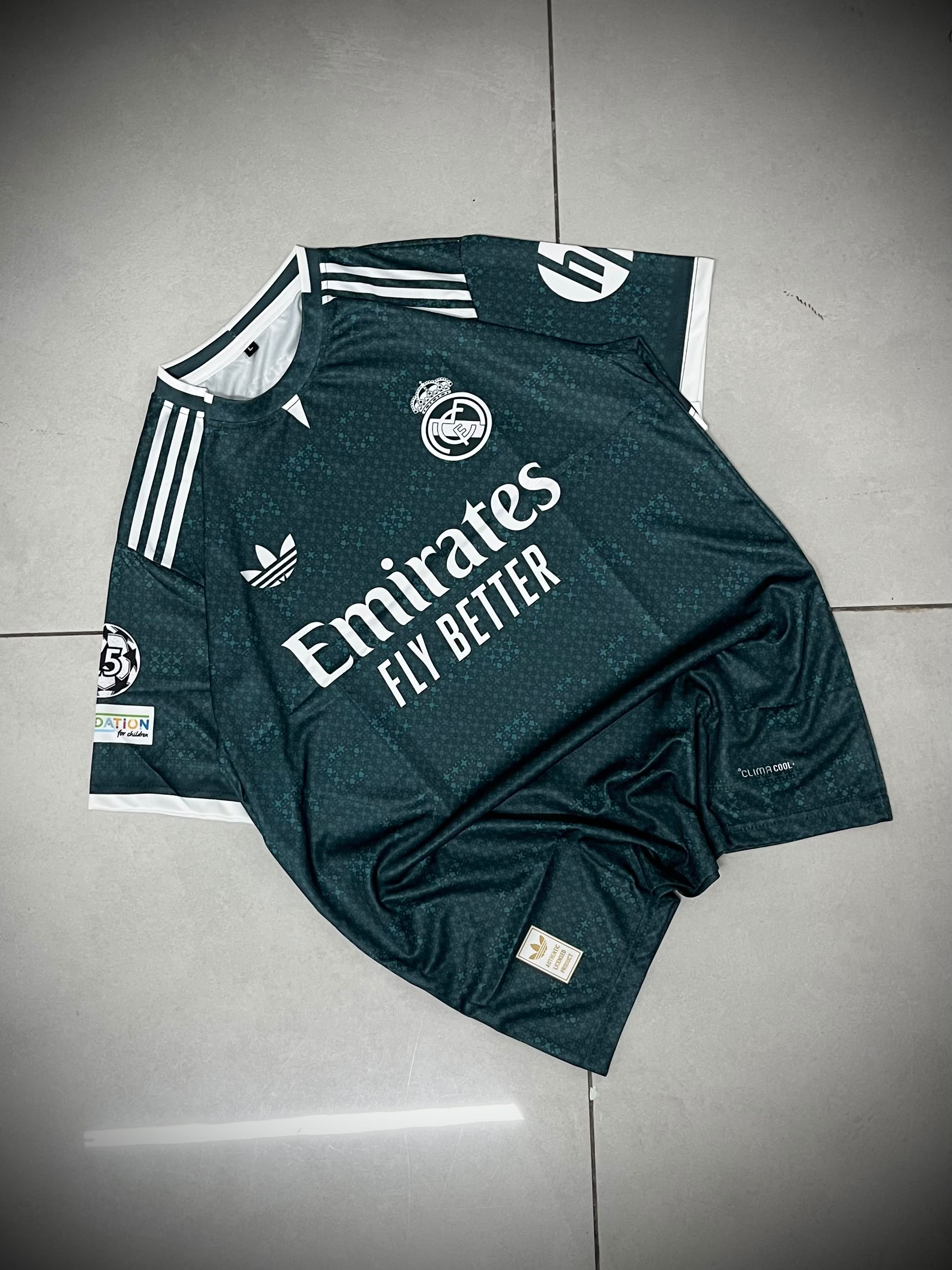 Real Madrid 2026-27 away jersey Mbappe