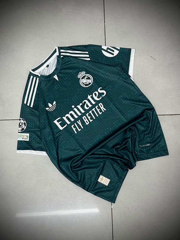 Real Madrid 2026-27 away jersey Mbappe