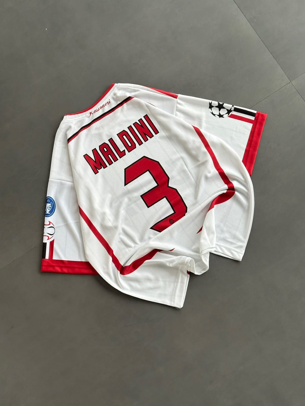Ac Milan 2006/07 Away Maldini Embroidery Fivesleeve