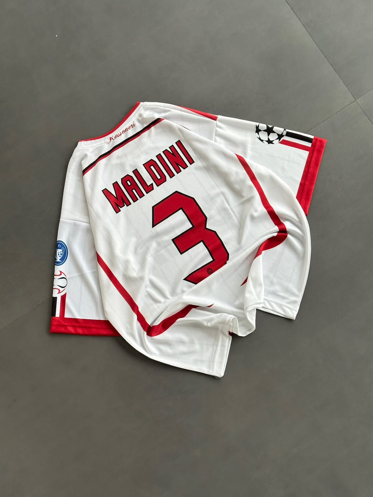 Ac Milan 2006/07 Away Maldini Embroidery Fivesleeve