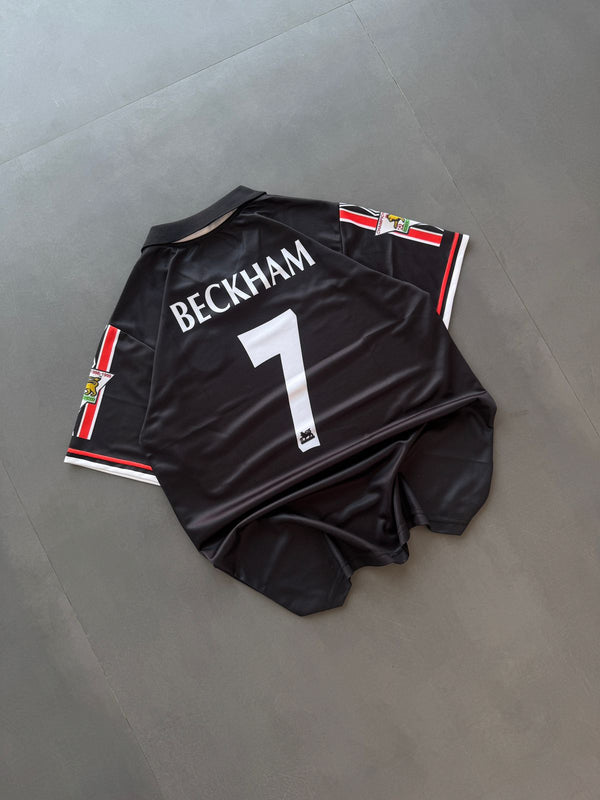 Manchester United David Beckham 1994-1996 away football jersey,